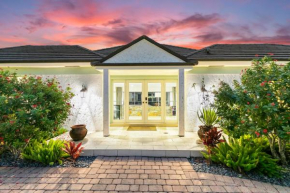 Private Waterfront Tranquil Oasis